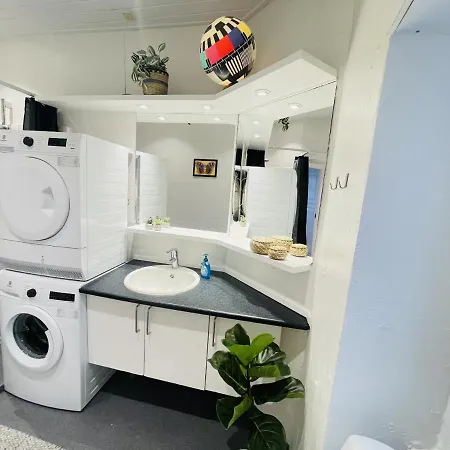 Apartment Aday - Enchanting 2 Bedroom In The Heart Of *
