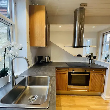 Apartment Aday - Enchanting 2 Bedroom In The Heart Of Aalborg