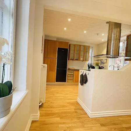 Apartment Aday - Enchanting 2 Bedroom In The Heart Of *
