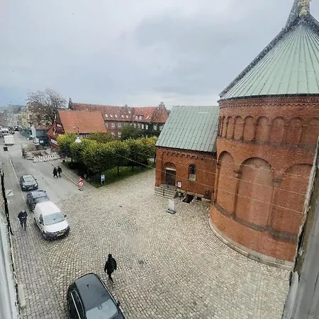 Aday - Enchanting 2 Bedroom In The Heart Of