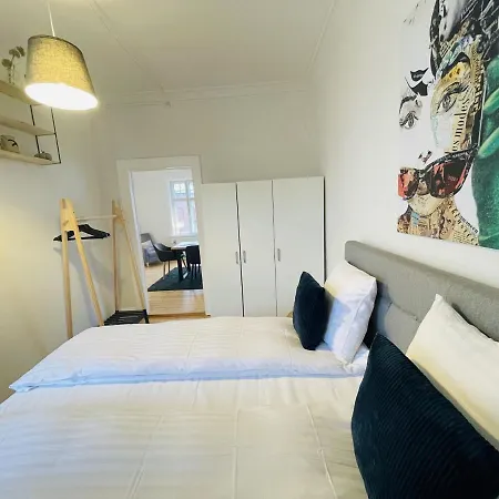 Apartment Aday - Enchanting 2 Bedroom In The Heart Of