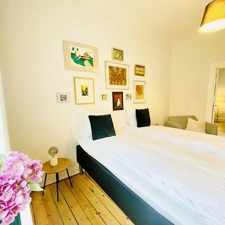 Apartment Aday - Enchanting 2 Bedroom In The Heart Of *