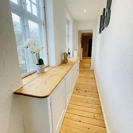 Apartment Aday - Enchanting 2 Bedroom In The Heart Of Aalborg