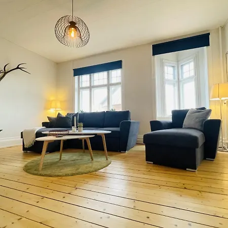 Aday - Enchanting 2 Bedroom In The Heart Of Apartment *