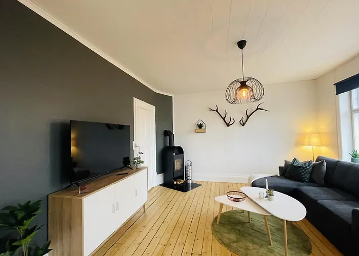 Aday - Enchanting 2 Bedroom In The Heart Of オールボー