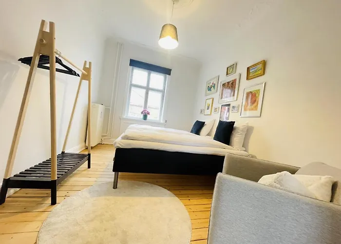 Aday - Enchanting 2 Bedroom In The Heart Of