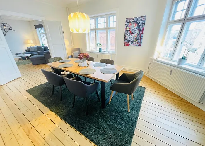 Aday - Enchanting 2 Bedroom In The Heart Of * オールボー