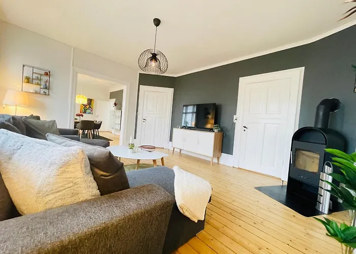 Aday - Enchanting 2 Bedroom In The Heart Of オールボー